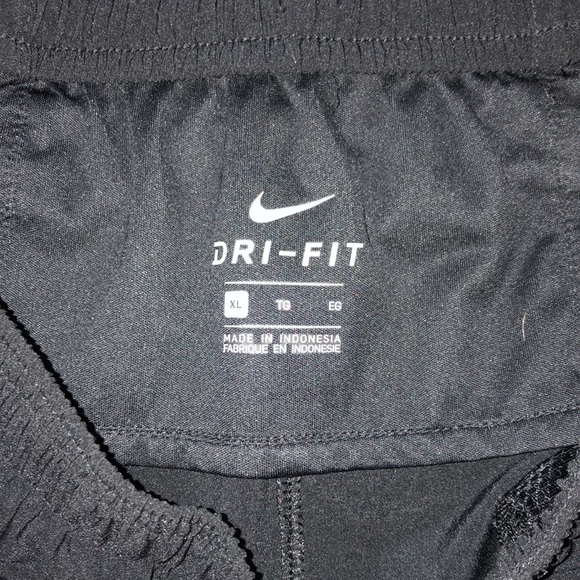 Nike Joggers - Picture 2 of 2